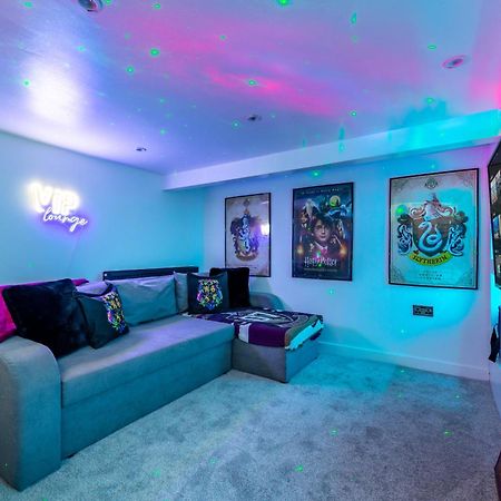 The Hogwarts Retreat - Cinema Room - Special May Offer - 25Th - 31St Watford  Dış mekan fotoğraf