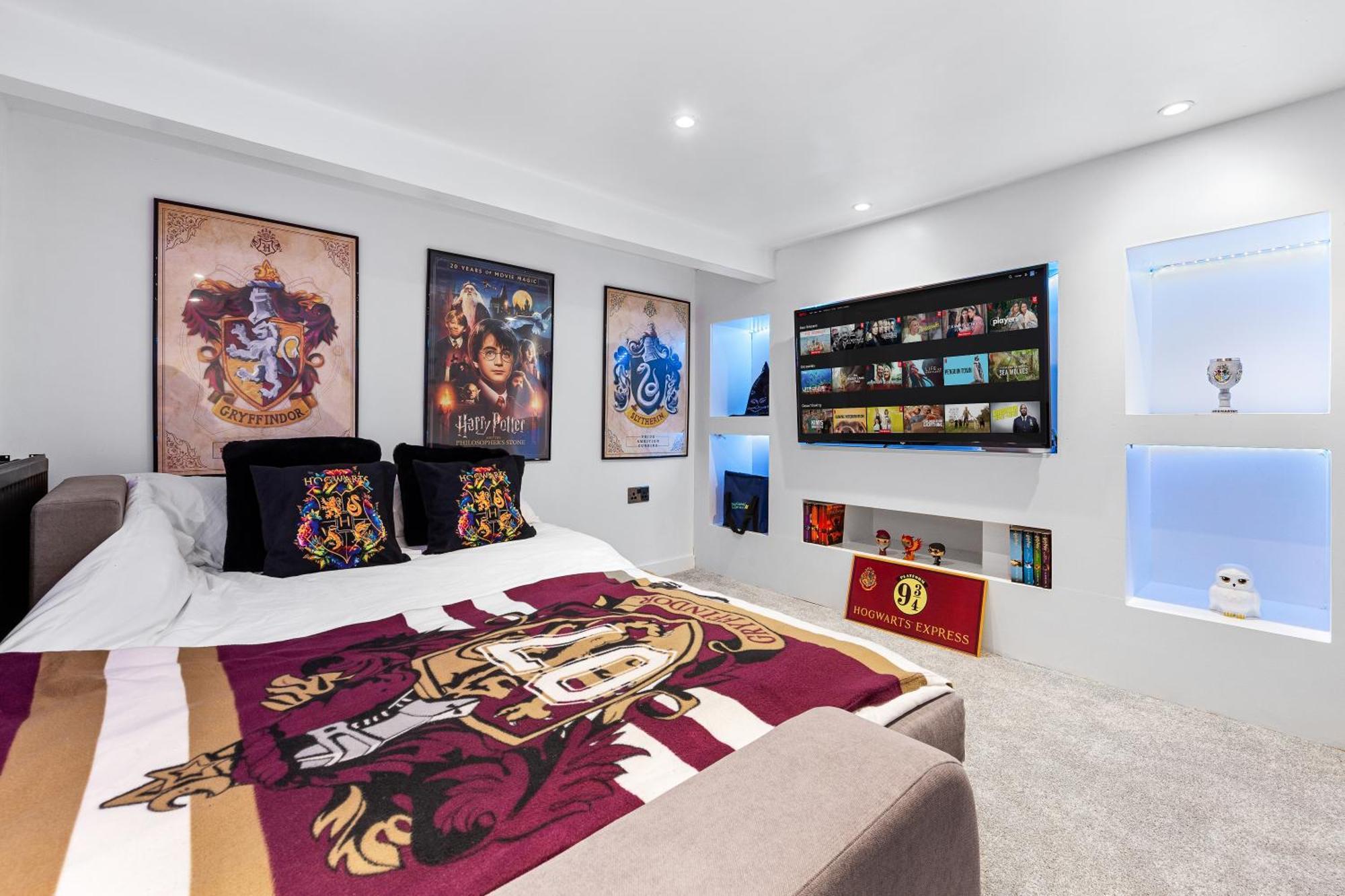 The Hogwarts Retreat - Cinema Room - Special May Offer - 25Th - 31St Watford  Dış mekan fotoğraf