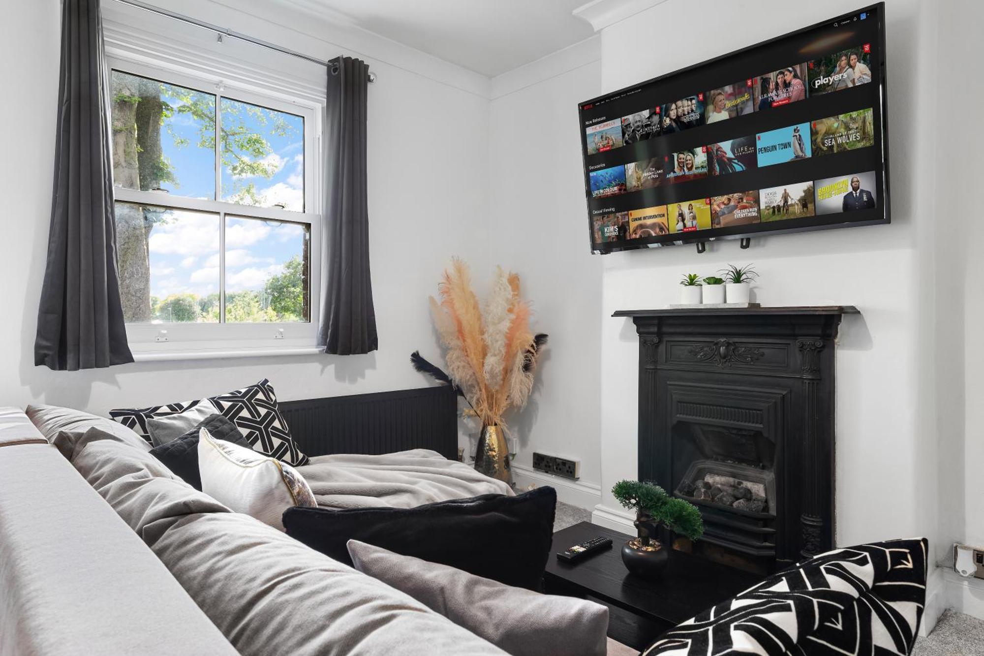 The Hogwarts Retreat - Cinema Room - Special May Offer - 25Th - 31St Watford  Dış mekan fotoğraf