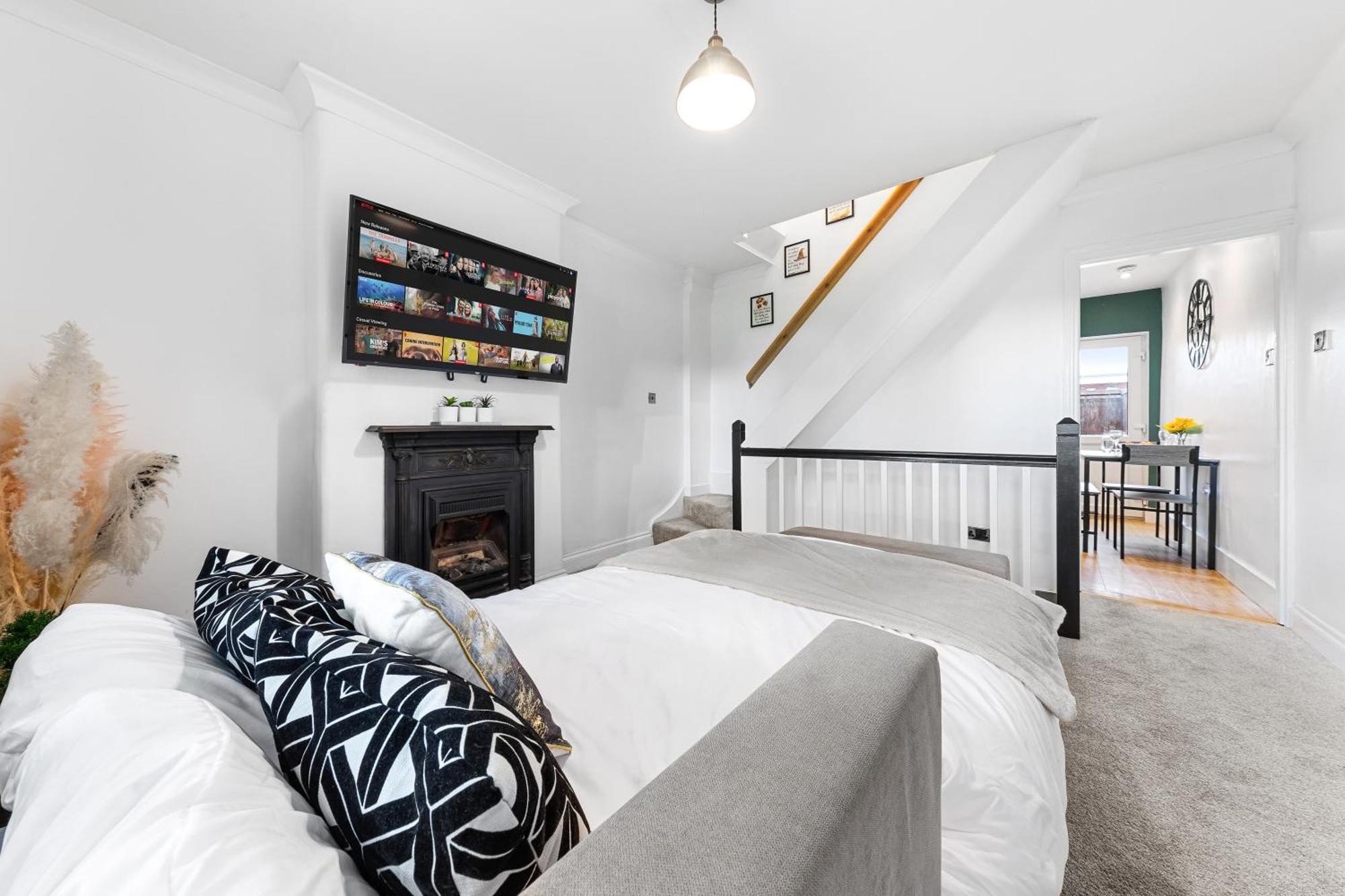 The Hogwarts Retreat - Cinema Room - Special May Offer - 25Th - 31St Watford  Dış mekan fotoğraf