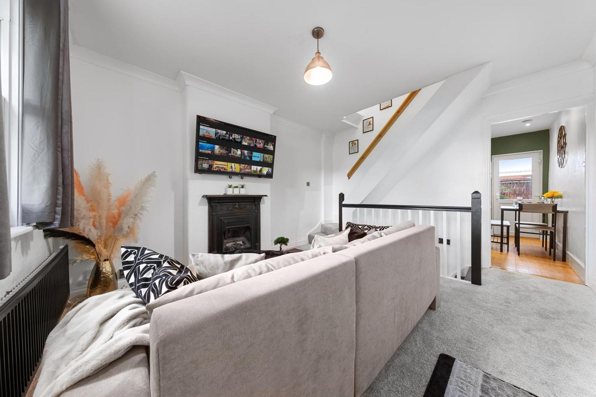 The Hogwarts Retreat - Cinema Room - Special May Offer - 25Th - 31St Watford  Dış mekan fotoğraf