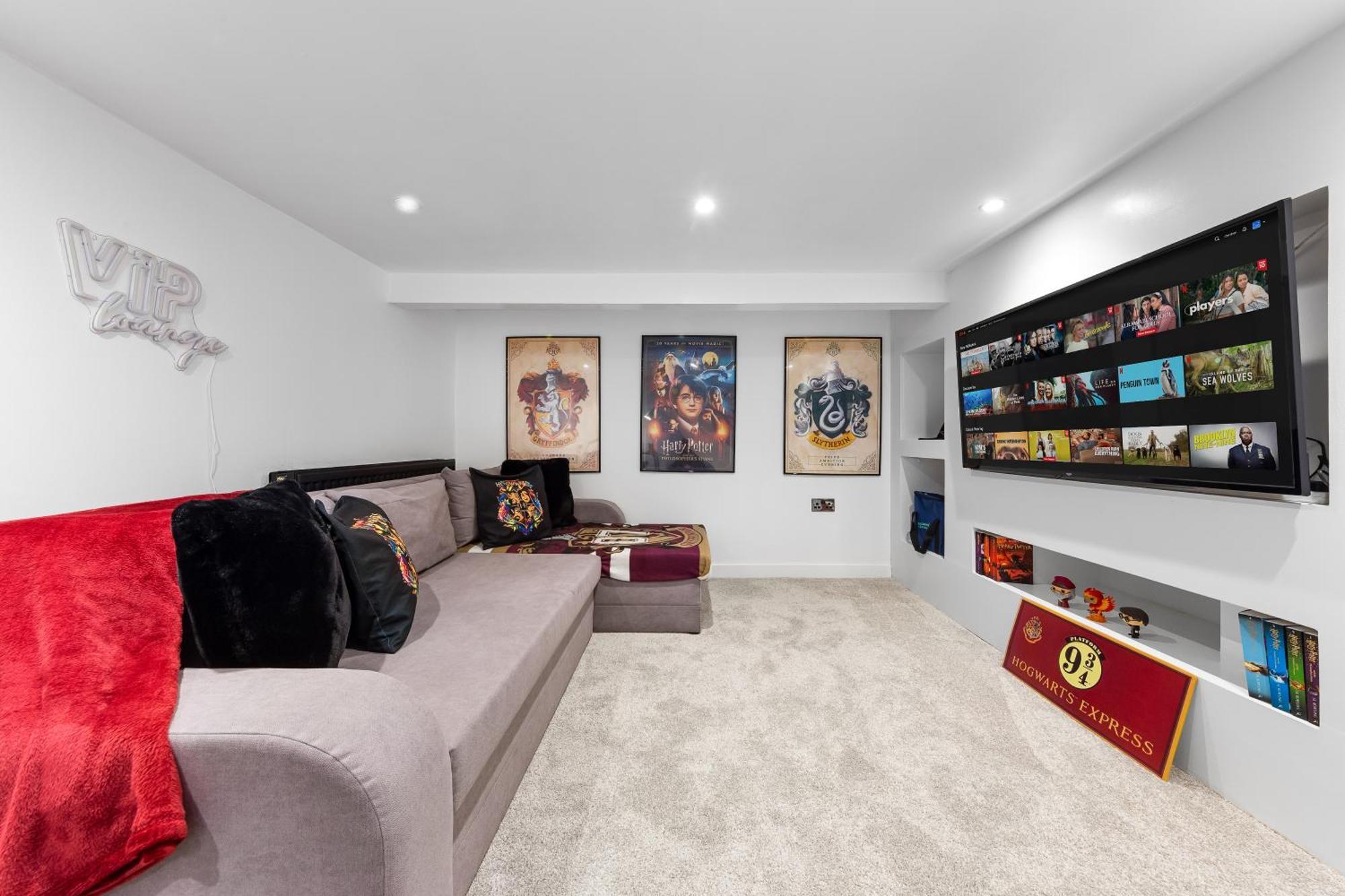 The Hogwarts Retreat - Cinema Room - Special May Offer - 25Th - 31St Watford  Dış mekan fotoğraf