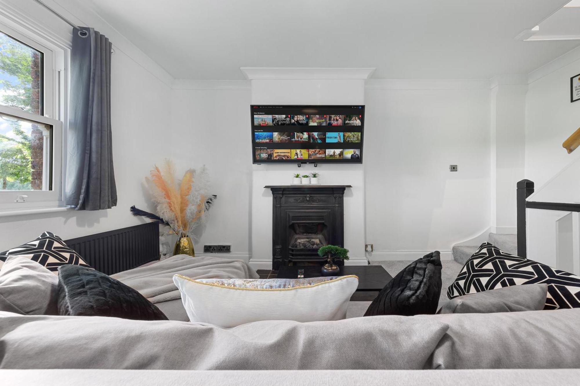 The Hogwarts Retreat - Cinema Room - Special May Offer - 25Th - 31St Watford  Dış mekan fotoğraf